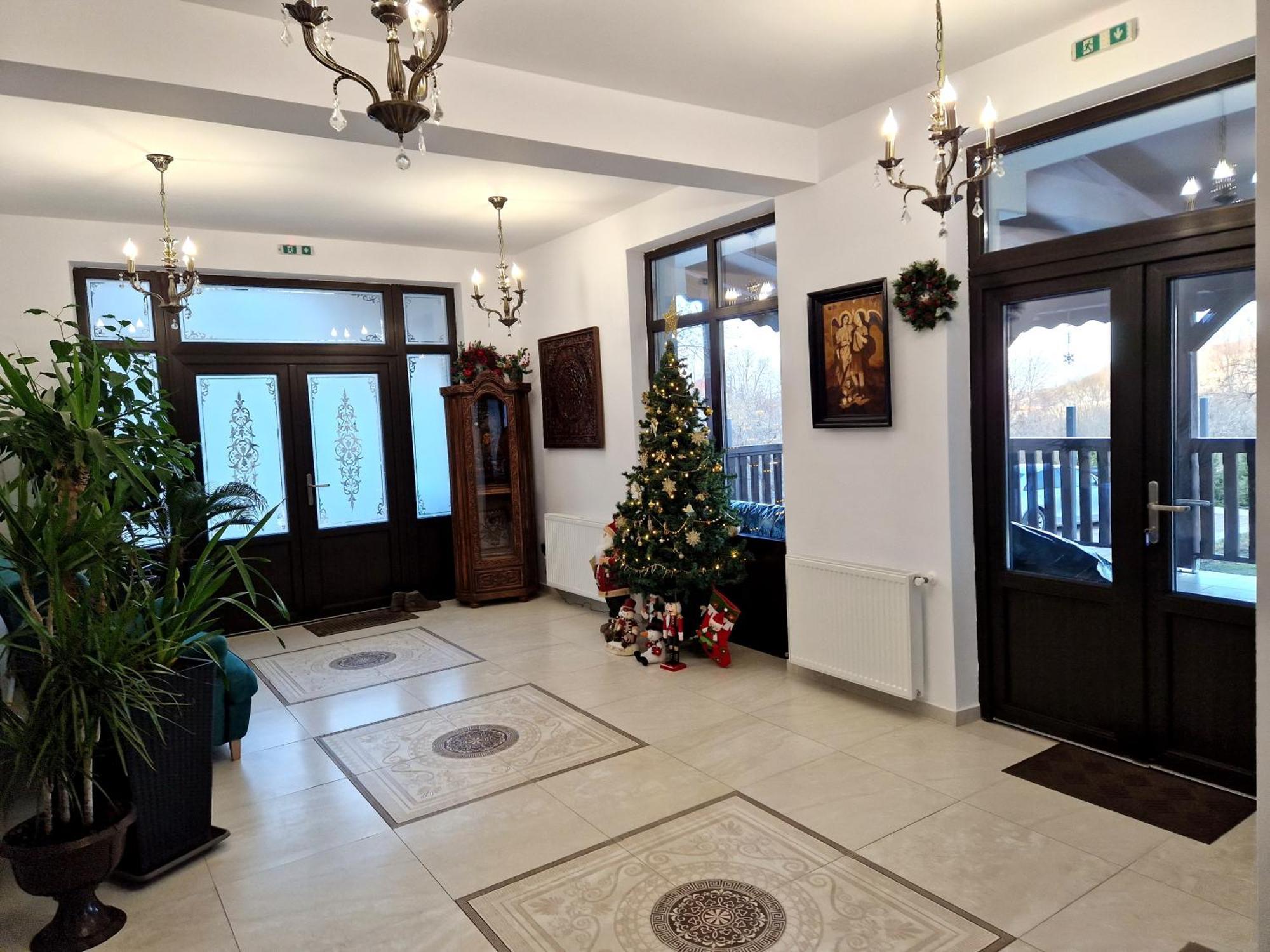Pensiunea Izvorul Linistii Radaseni Exteriér fotografie